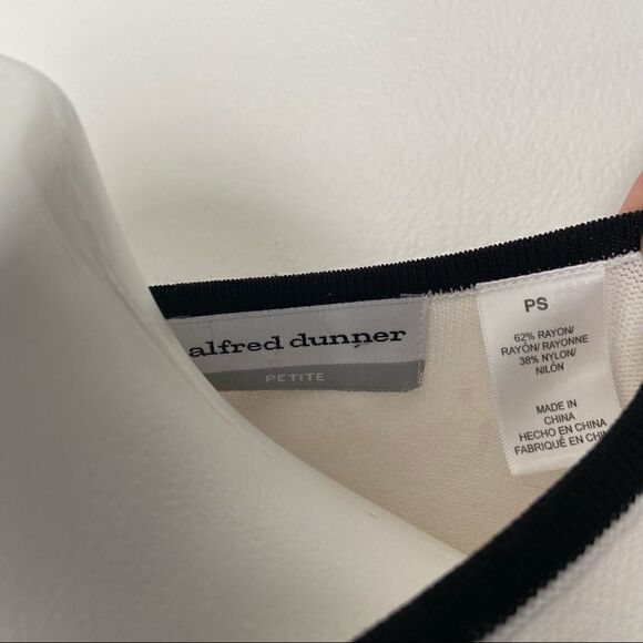 Alfred Dunner Floral Mod 60s style sweater flower power - Picture 10 of 13